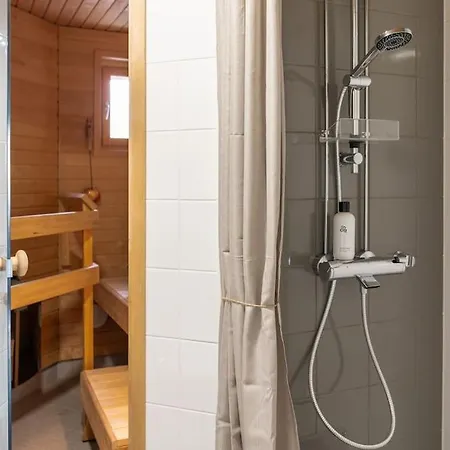 公寓 1br In Leppavaara With Balcony And Sauna
